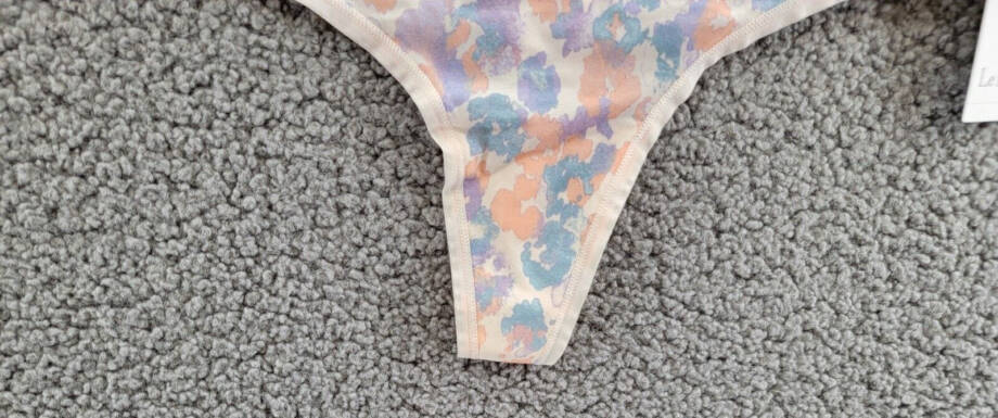 Le Mystère Infinite Comfort Thong Panty Women's S/M Multi Floral Mid Rise PullOn