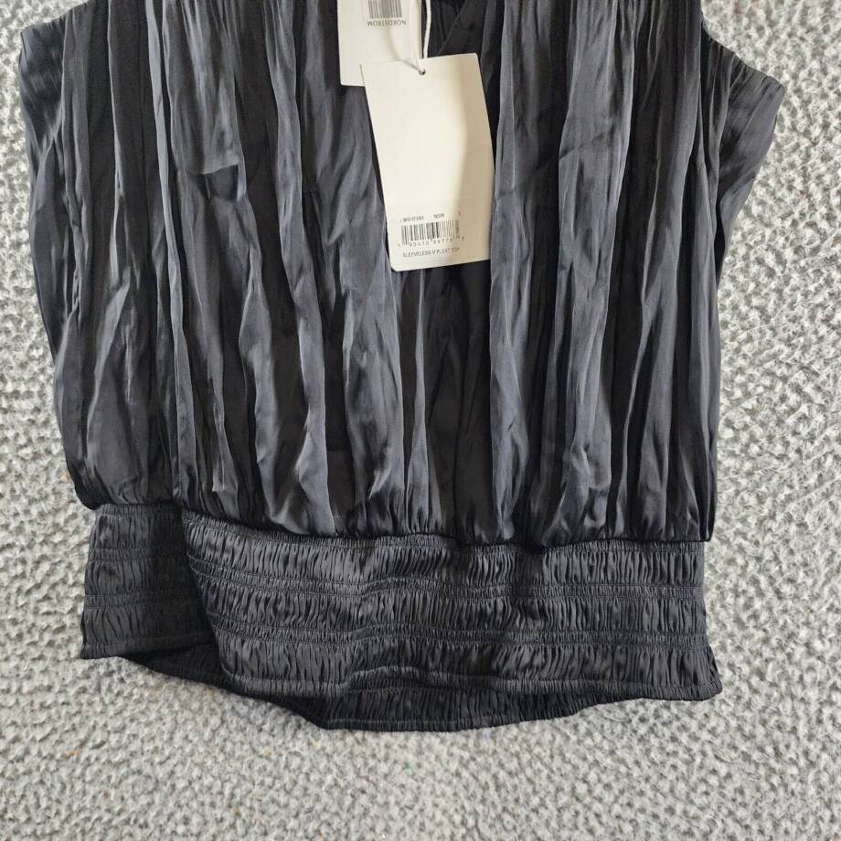 FRAME Pleat V-Neck Top Women's S Black Smocked Hem Sleeveless Pullover Style