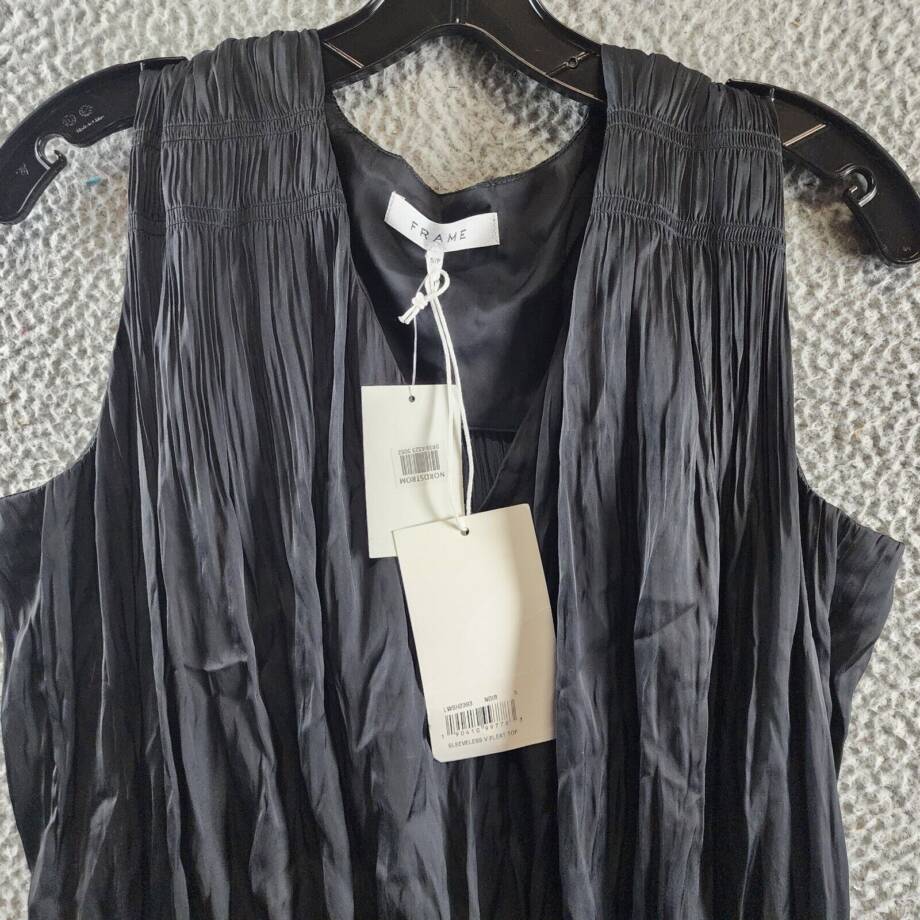FRAME Pleat V-Neck Top Women's S Black Smocked Hem Sleeveless Pullover Style