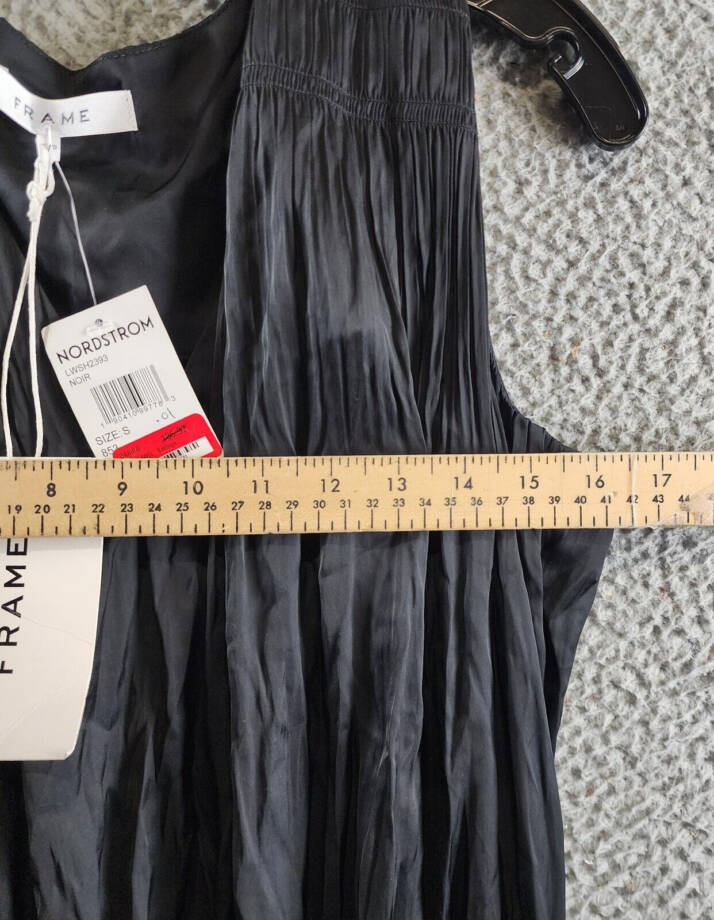 FRAME Pleat V-Neck Top Women's S Black Smocked Hem Sleeveless Pullover Style