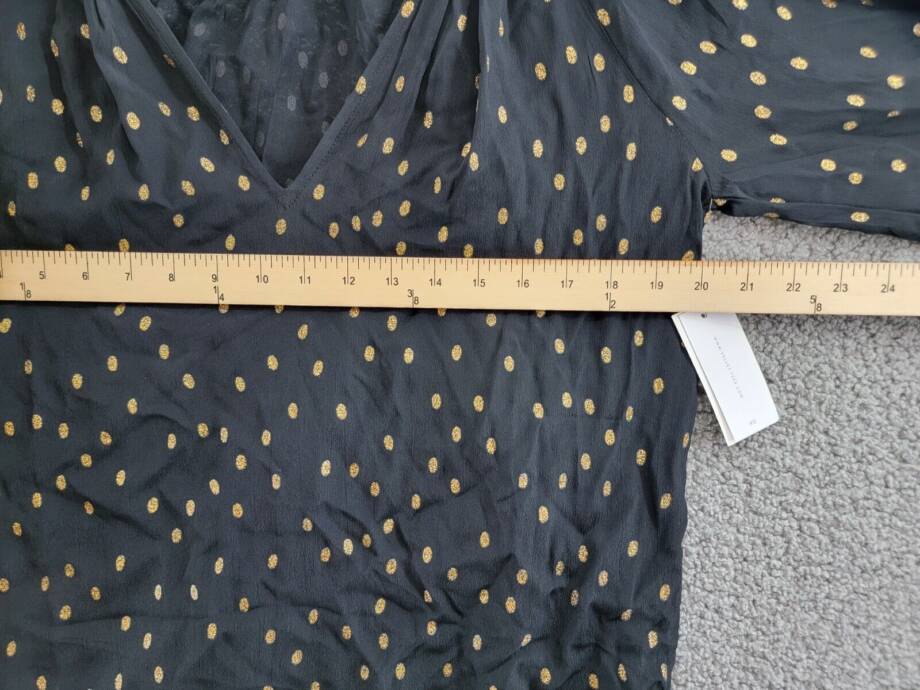 Velvet by Graham & Spencer Krista Metallic Dot Boho Top Women's XS Black L/S