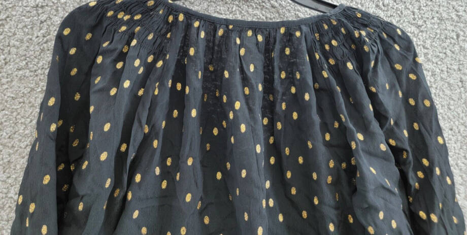 Velvet by Graham & Spencer Krista Metallic Dot Boho Top Women's XS Black L/S