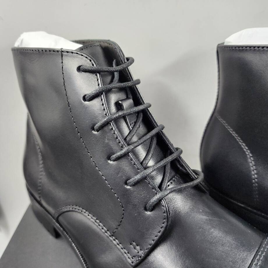 The Men's Store at Bloomingdale's Lace up Cap Toe Boots Men's 8.5 Black Solid