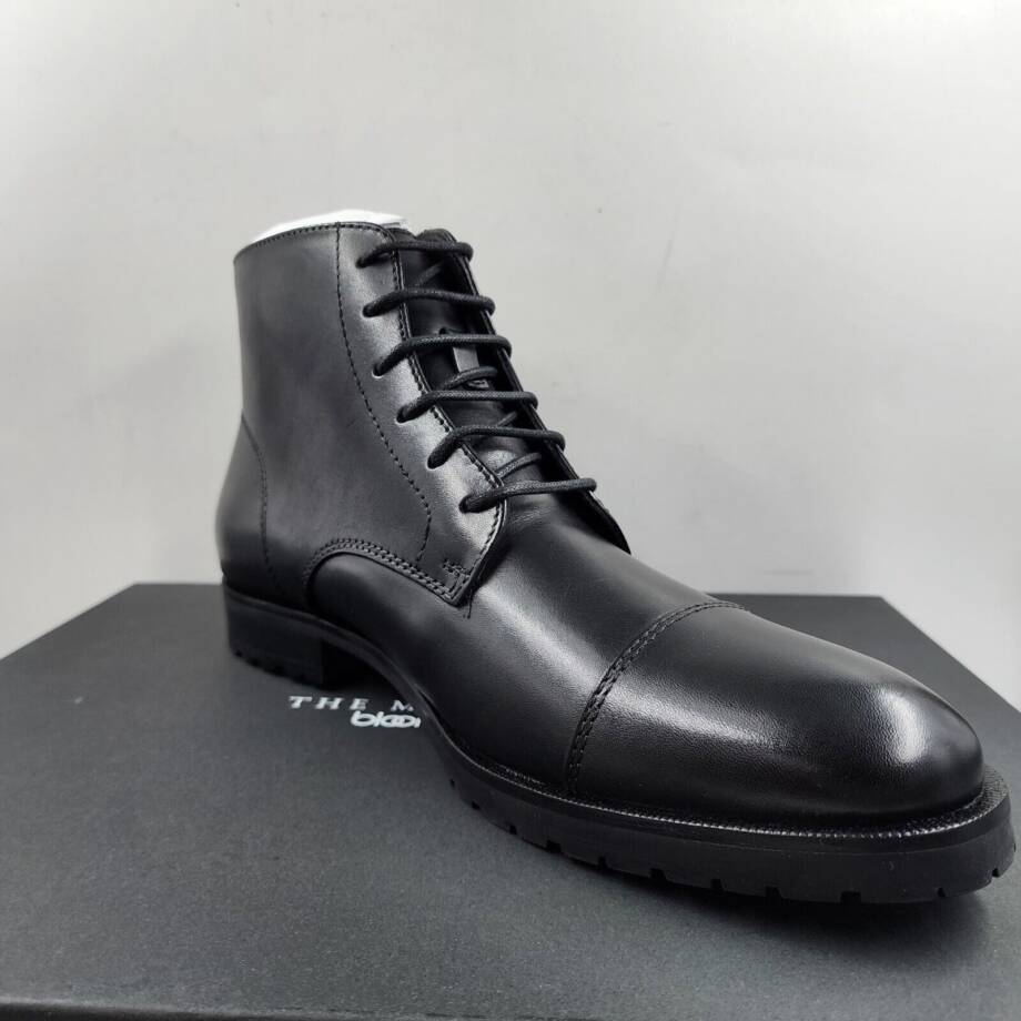 The Men's Store at Bloomingdale's Lace up Cap Toe Boots Men's 8.5 Black Solid