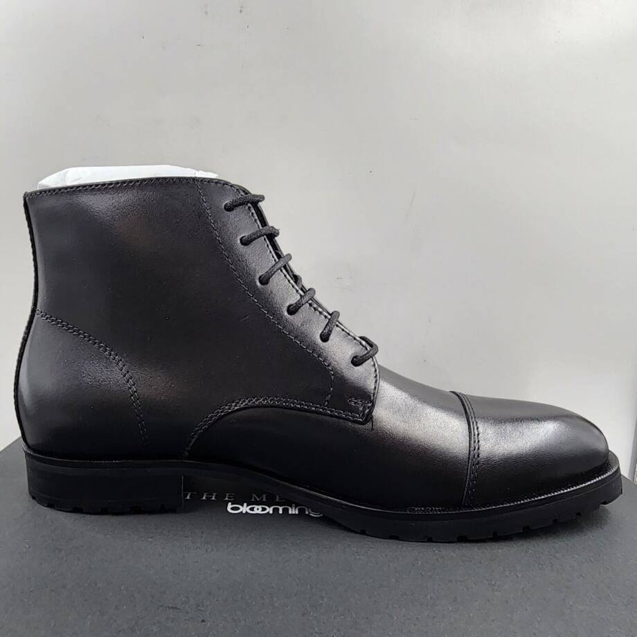 The Men's Store at Bloomingdale's Lace up Cap Toe Boots Men's 8.5 Black Solid