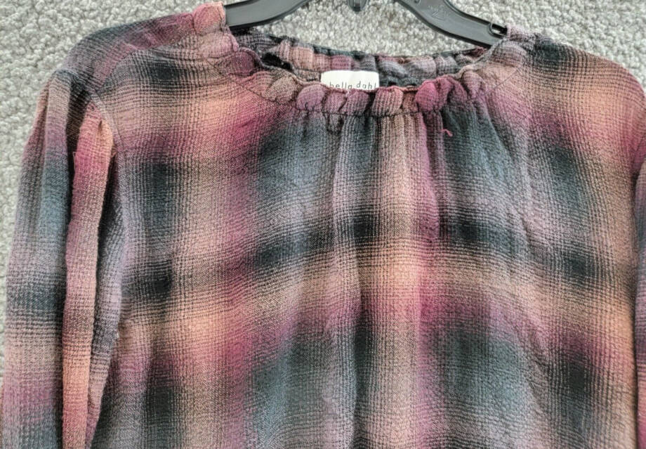 Bella Dahl Smocked Neck Pullover Top Women's M Canyon Pucker Plaid Long Sleeve