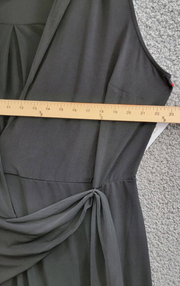 Donna Morgan Sleeveless V-Neck Wrap Dress Women's 16 Black Collared Unlined