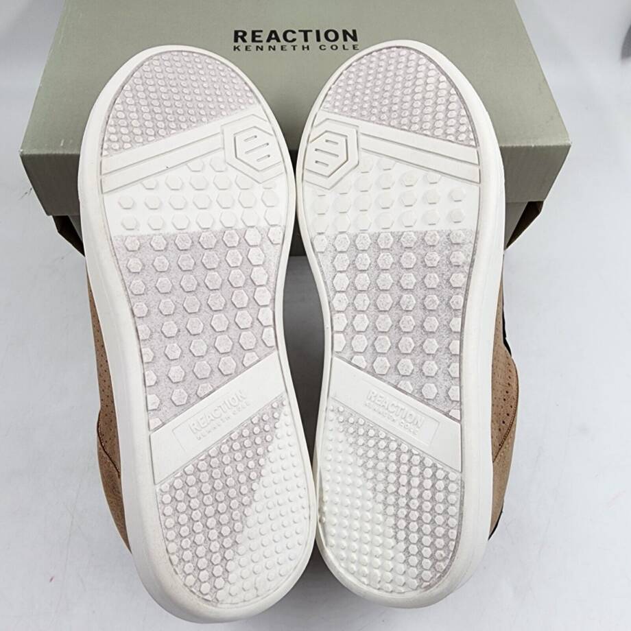 Kenneth Cole Reaction Canvas Sneakers Big Boys 3 Bone Round Toe Lace Up Closure