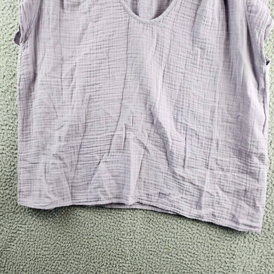 Velvet by Graham & Spencer Breanna Flutter Sleeve Top Women's M Lilac Pullover
