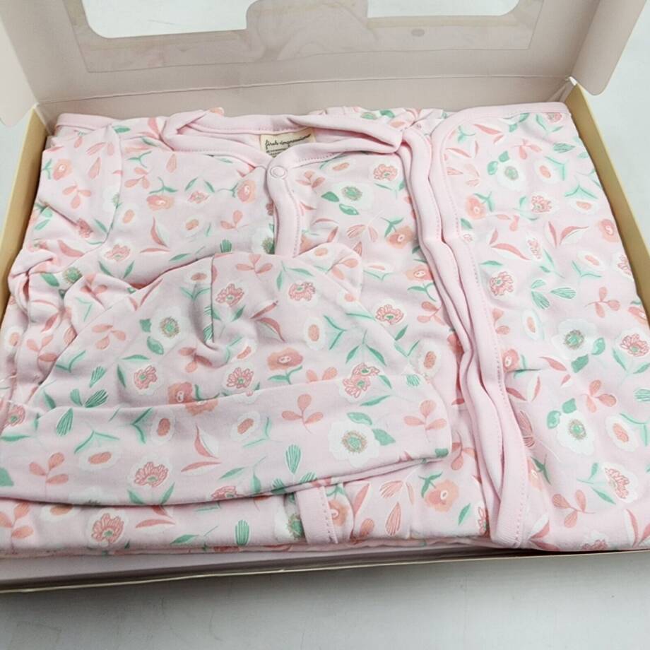 First Impressions Coverall Hat &Blanket 3Pc Gift Set Baby Girls 6-9M Pink Floral