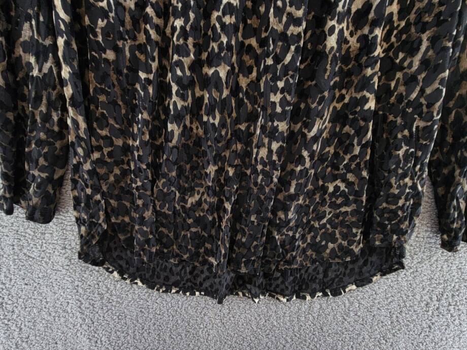 Karen Kane Plus Velvet Burnout Shirttail Top Women's 3X Brown Boat Neck Pullover