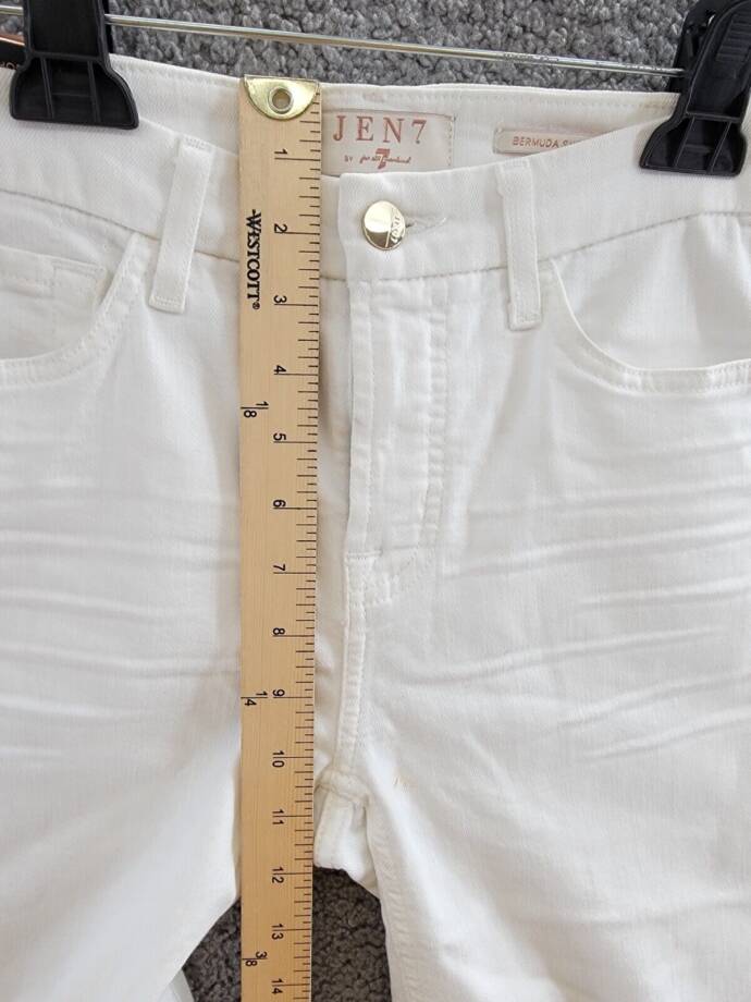 JEN 7 by 7 For All Mankind Bermuda Shorts Women's 4 White 5-Pocket Zip Fly