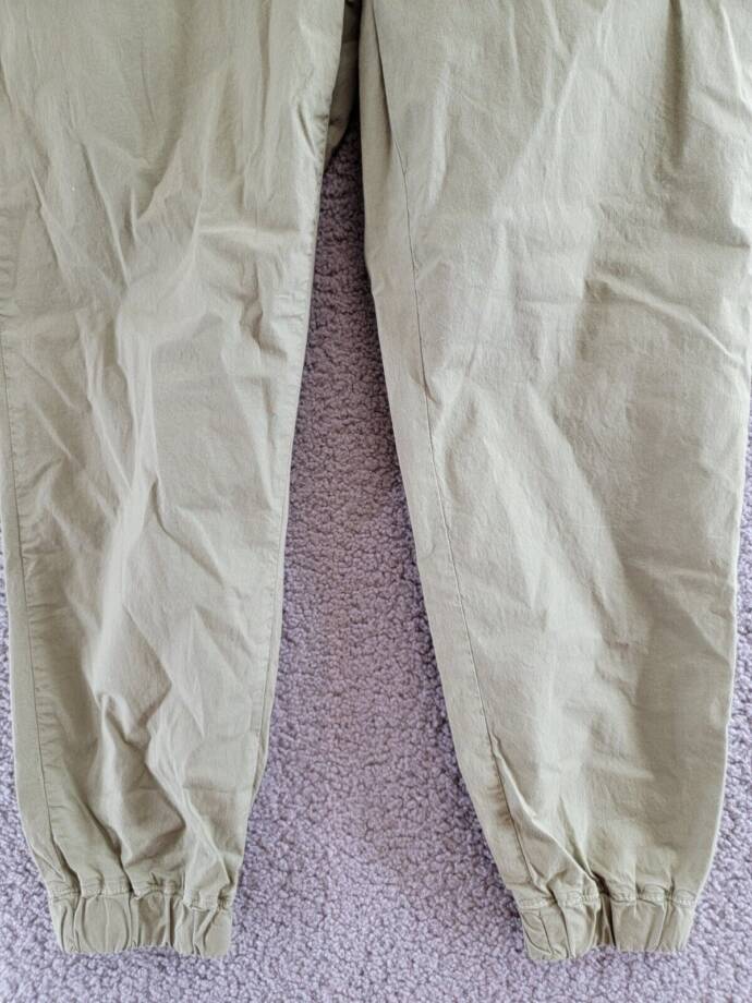 L'AGENCE Mirabel Cropped Flight Pants Women's 26 Soft Army Button Zip Closure