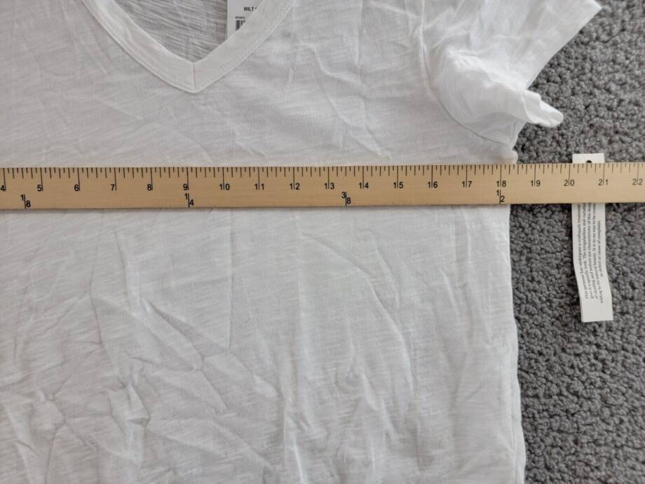 Wilt Lace Trim Baby Tee Women's S White Solid V-Neck Short Sleeve Pullover