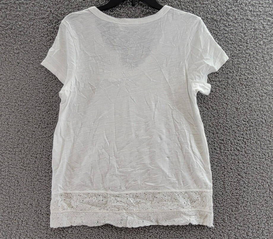 Wilt Lace Trim Baby Tee Women's S White Solid V-Neck Short Sleeve Pullover