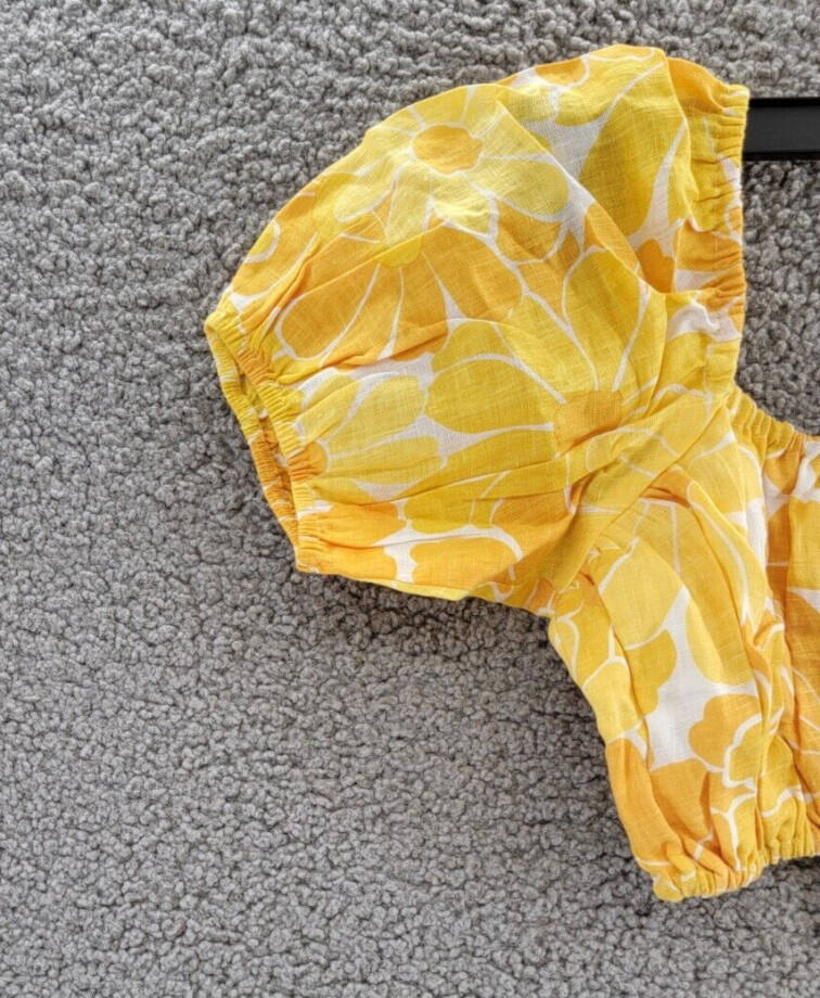 Faithfull the Brand Harlow Floral Print Linen Crop Top Women 4 Marigold Pullover