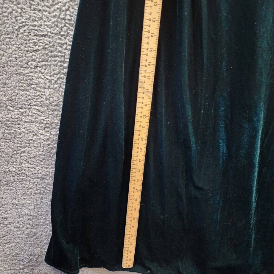 Taylor Plus Size Velvet Empire-Waist Sleeveless Midi Dress Women's 20W Pea Green