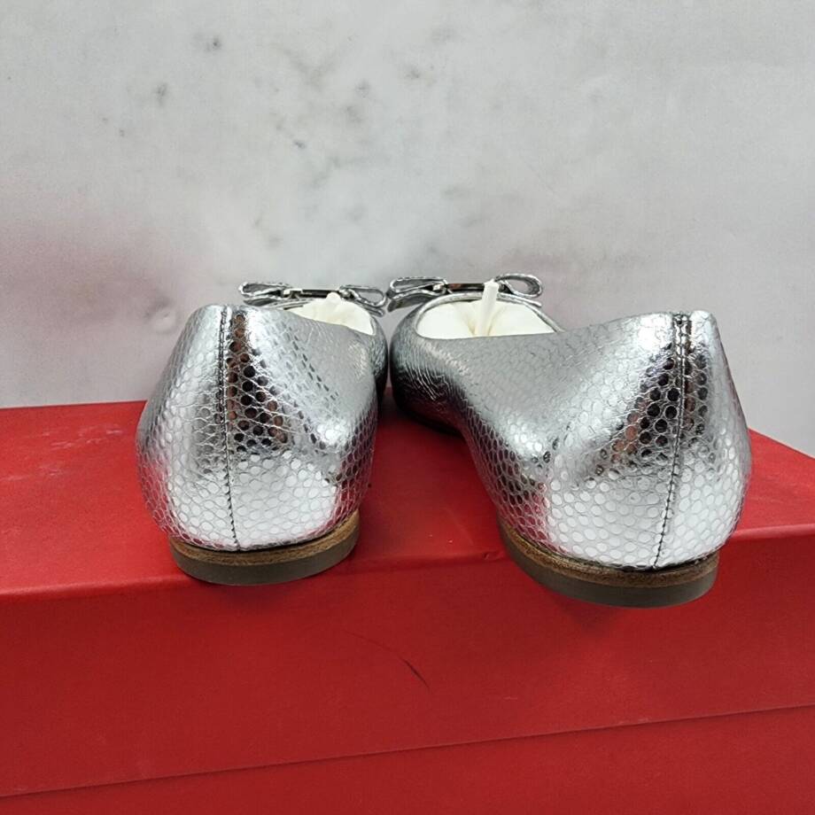 Ferragamo Varina Lizard Embossed Ballet Flats Women's 6 Silver Bow Top Slip On