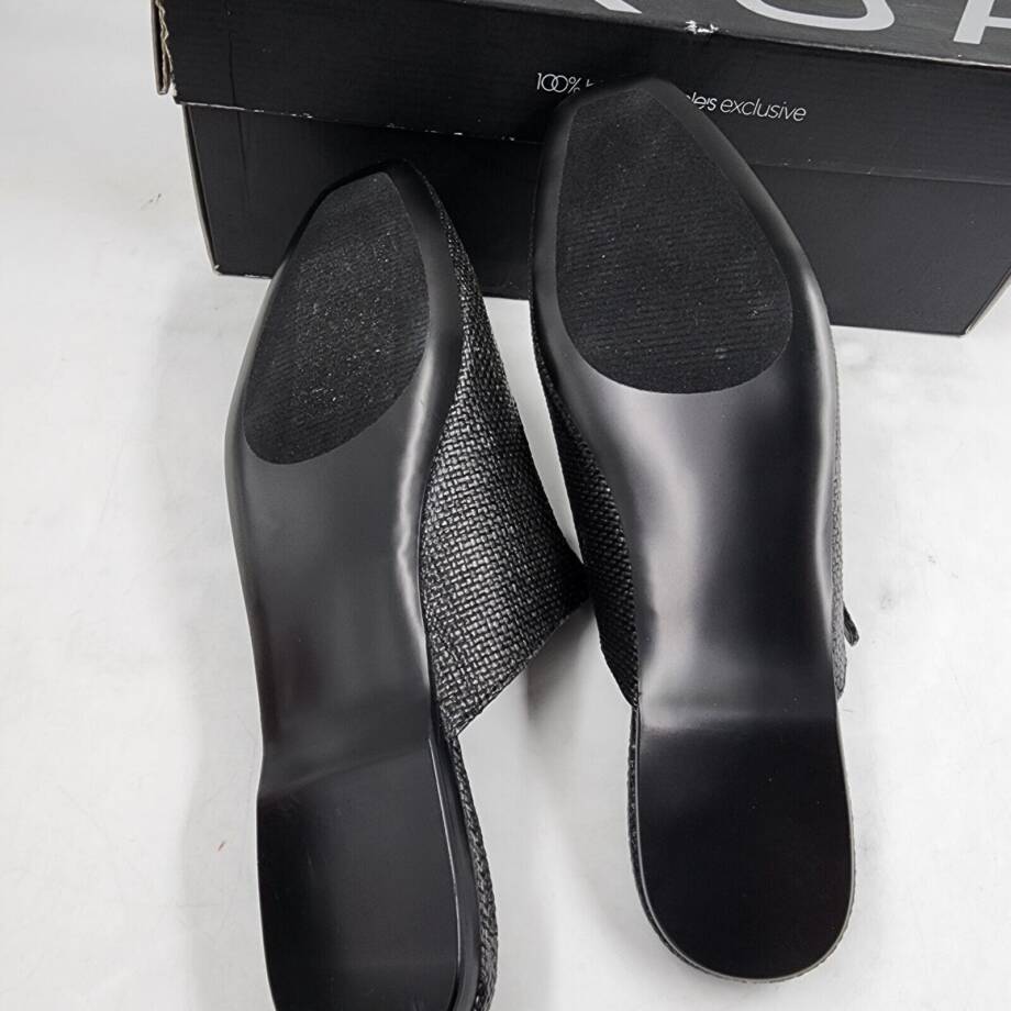 Aqua Gigii Pointed Toe Slip On Flats Women's 6.5M Black Adjustable Buckle