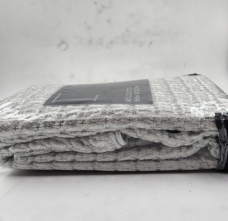 Hudson Park Collection Marble Wave Euro Pillow Sham 26 x 26in Silver Zip Closure