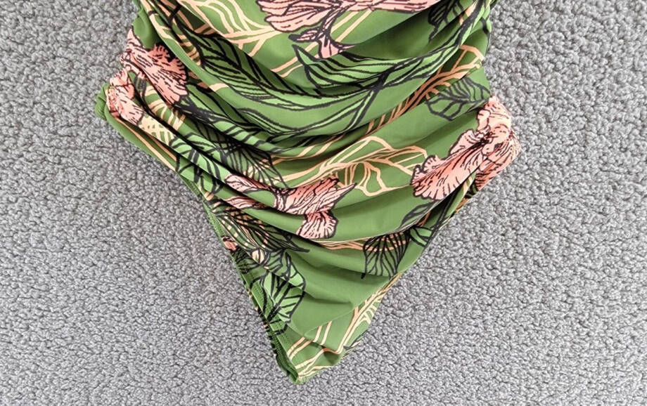 Hutch Zenna One Piece Swimsuit Women's S Green Floral Ruched Scoop Neck Pull On