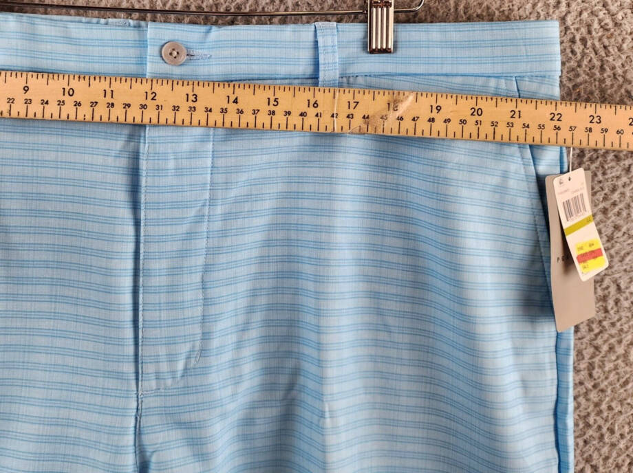 PGA TOUR Striped 8" Golf Shorts Men's 44 Ethereal Blue Pocket Button Zip Closure