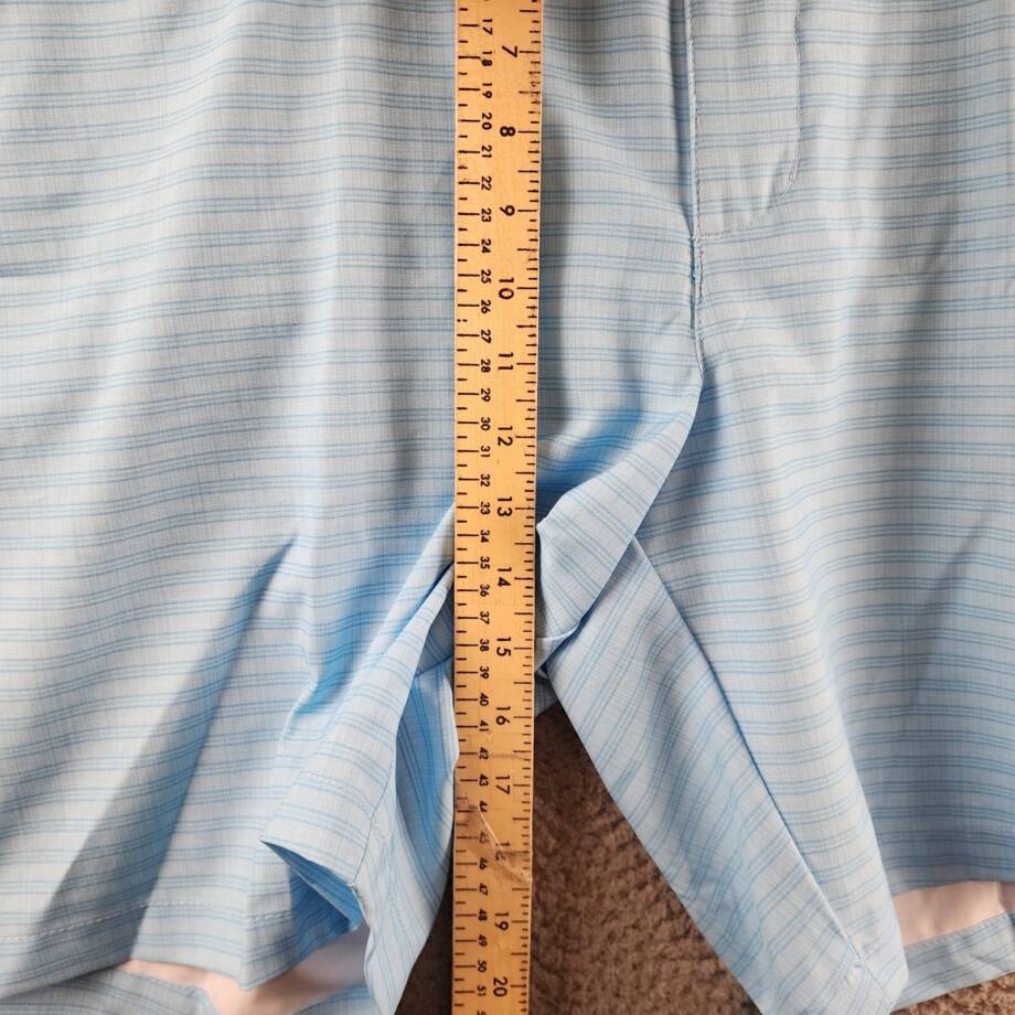PGA TOUR Striped 8" Golf Shorts Men's 44 Ethereal Blue Pocket Button Zip Closure