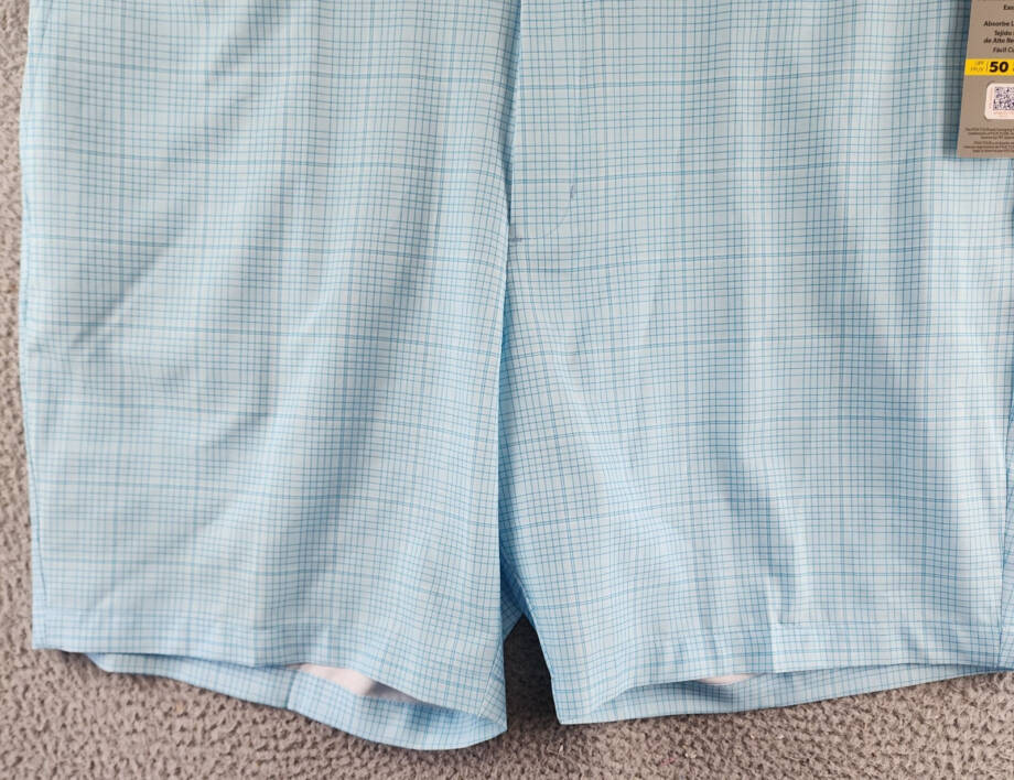 PGA TOUR Regular fit Golf Shorts Men's 44 Aqua Blue Check Side Pocket Button Zip