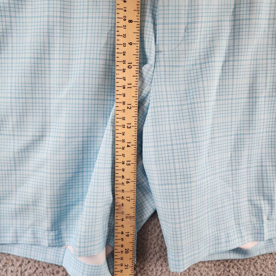 PGA TOUR Regular fit Golf Shorts Men's 44 Aqua Blue Check Side Pocket Button Zip