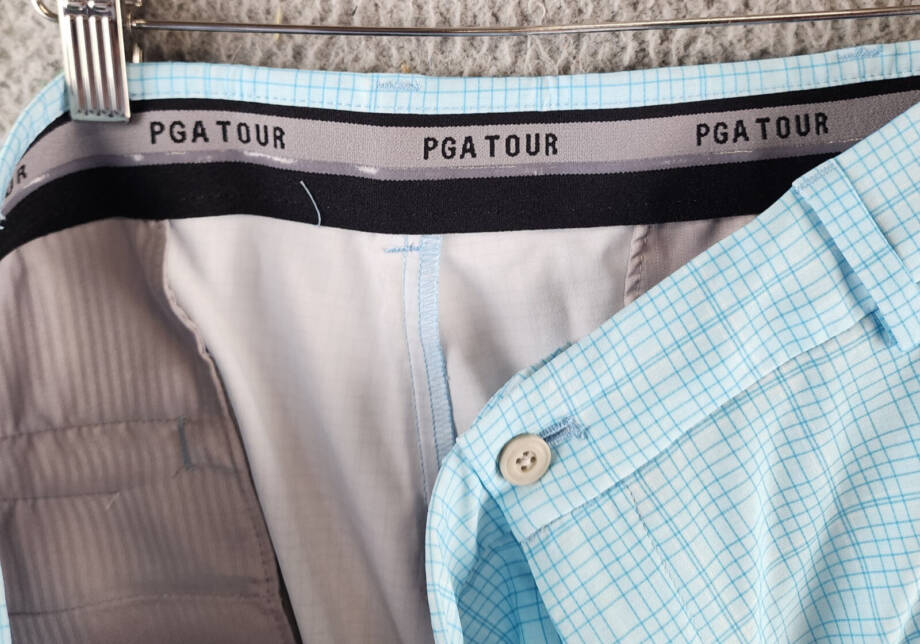 PGA TOUR Regular fit Golf Shorts Men's 44 Aqua Blue Check Side Pocket Button Zip