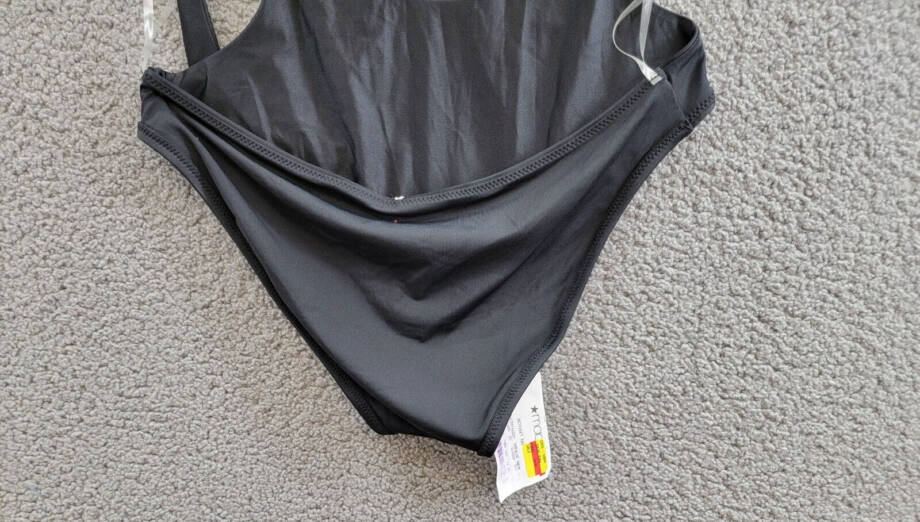 Red Carter Shine Cutout Skimpy Fit Swimsuit Women's L Black Back Tie Closure