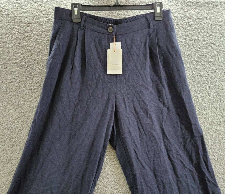 SKIES ARE BLUE Pleated Front Pants Women's L Navy Blue Zip And Button Closure