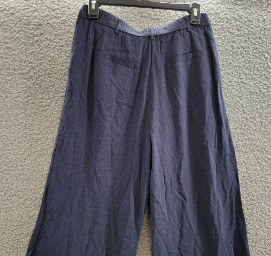 SKIES ARE BLUE Pleated Front Pants Women's L Navy Blue Zip And Button Closure