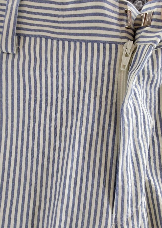 Lauren Ralph Lauren Striped Dress Pants Big Boys 18R Blue Zip Fly Button Closure