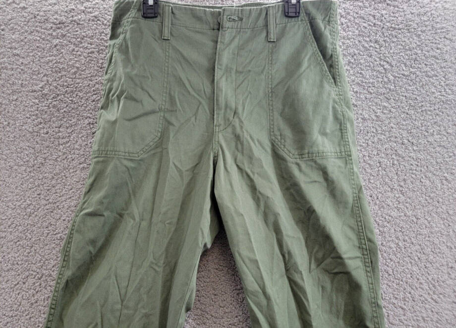 Levi's Surplus High Rise Straight-Leg Pants Women's 32 Green Pockets Button Zip