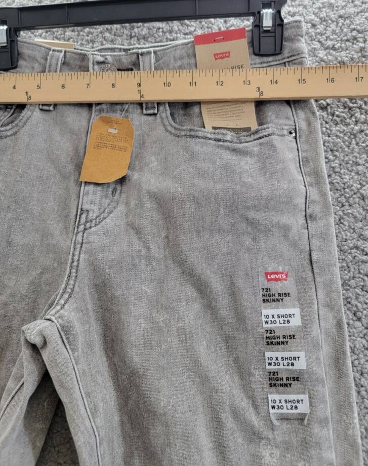 Levi's 721 High-Rise Skinny Jeans Women's 30 Cancel Club Zip Fly Button Closure