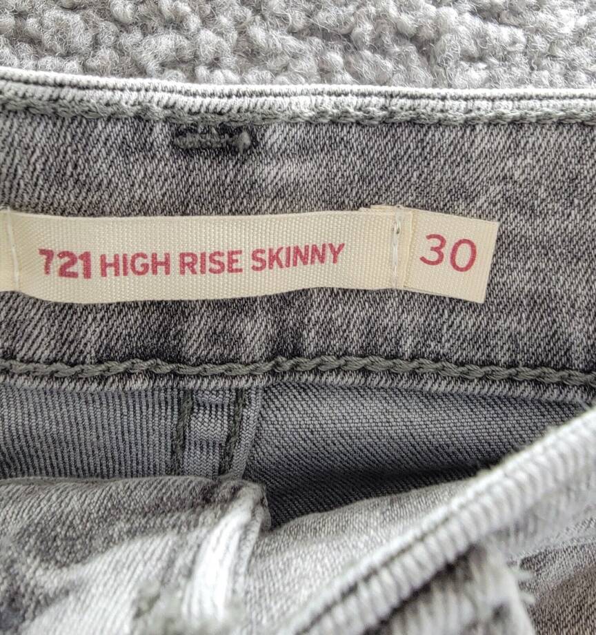 Levi's 721 High-Rise Skinny Jeans Women's 30 Cancel Club Zip Fly Button Closure