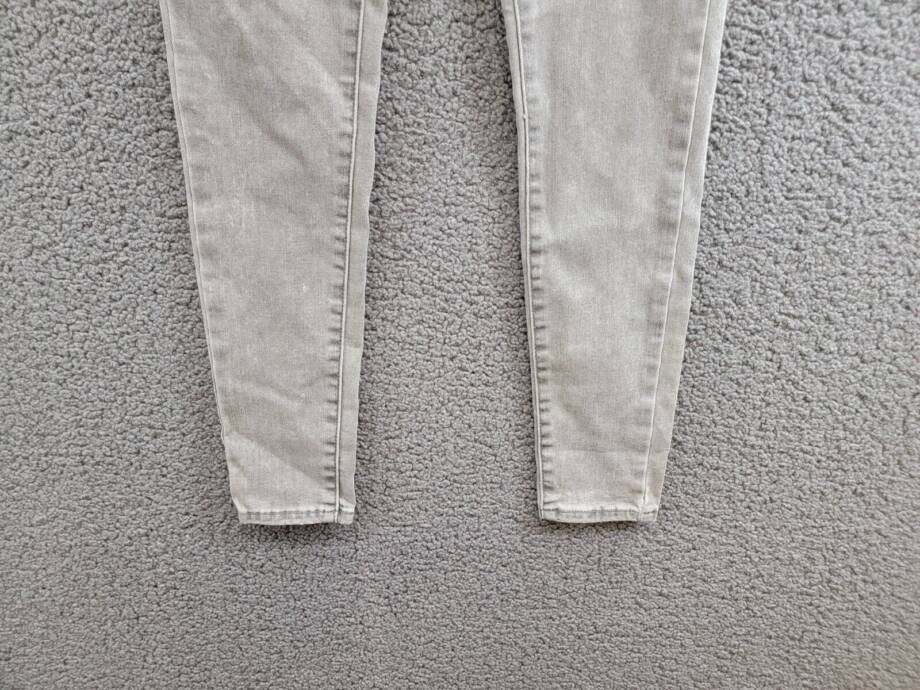 Levi's 721 High-Rise Skinny Jeans Women's 24 Cancel Club Zip Fly Button Closure