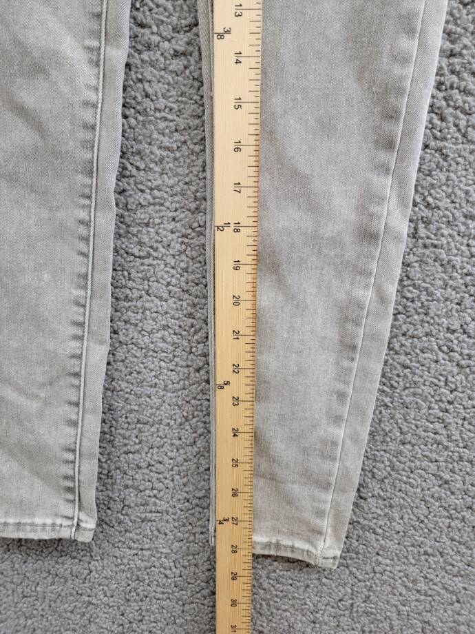 Levi's 721 High-Rise Skinny Jeans Women's 24 Cancel Club Zip Fly Button Closure
