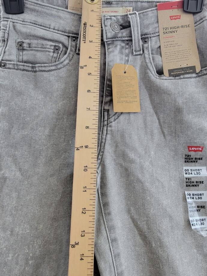 Levi's 721 High-Rise Skinny Jeans Women's 24 Cancel Club Zip Fly Button Closure