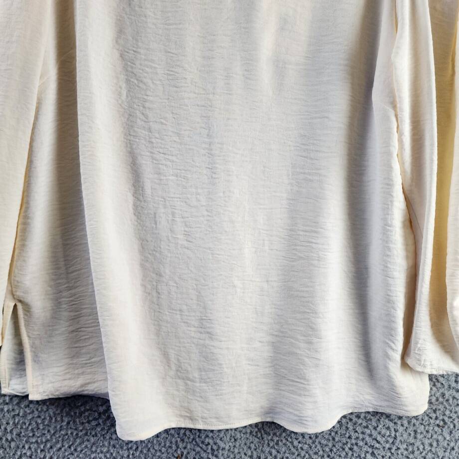 DKNY 3/4-Sleeve Hammered Satin Top Womens S Buttercream Crewneck Keyhole Closure