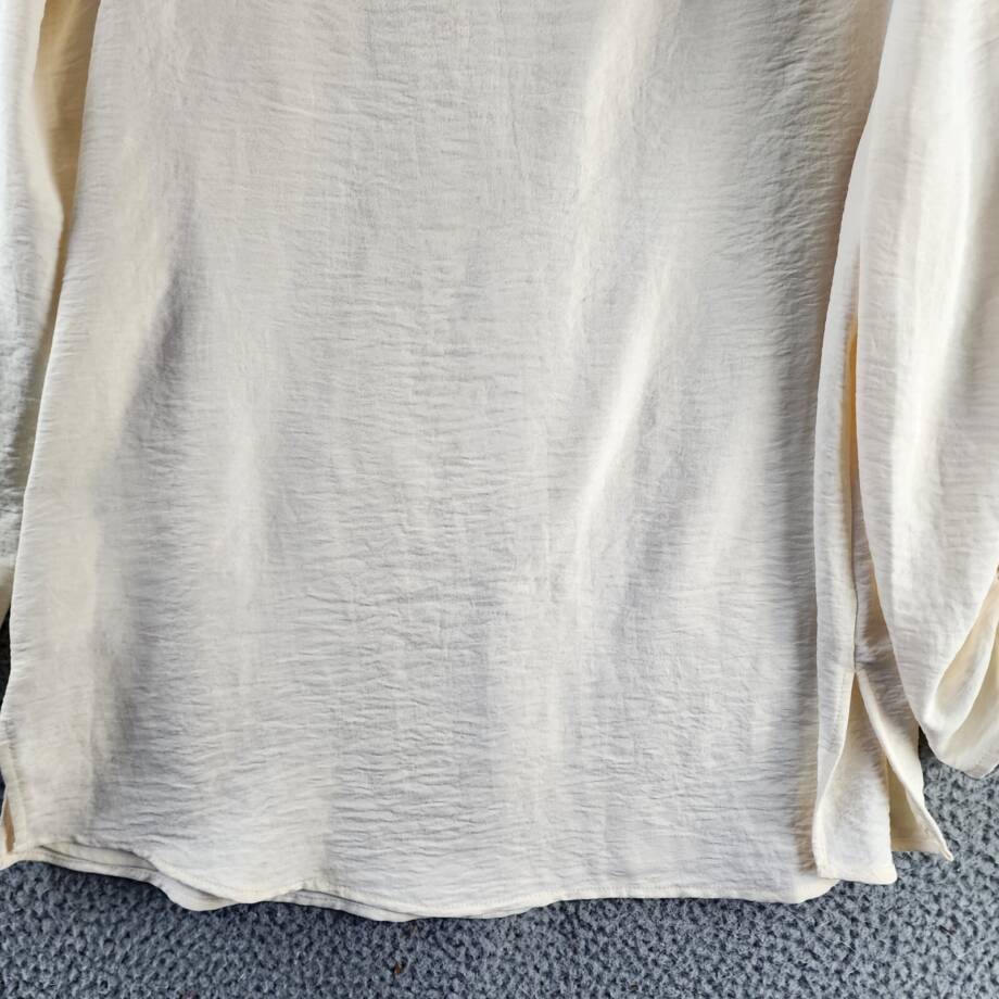 DKNY 3/4-Sleeve Hammered Satin Top Womens S Buttercream Crewneck Keyhole Closure