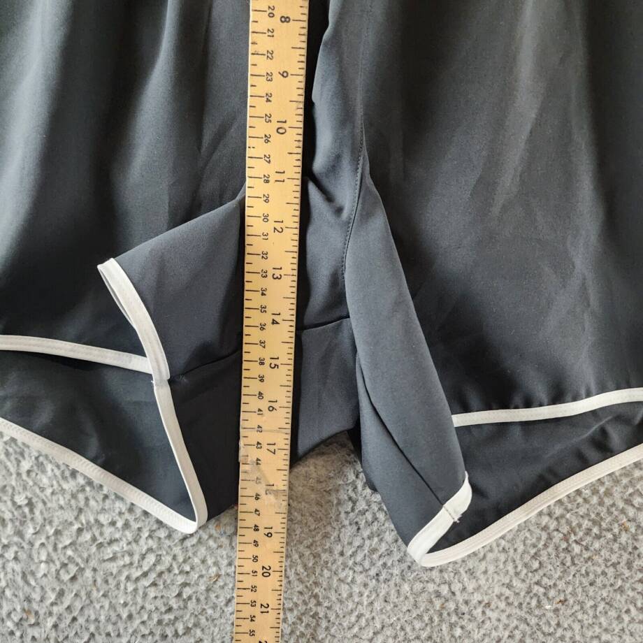Reebok Plus Size ID Train Woven Shorts Women's 2X/18-20W Night Black/White