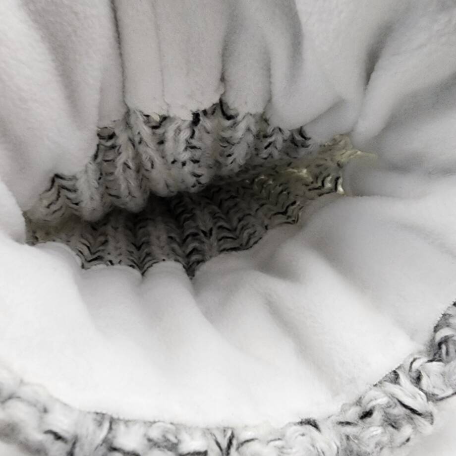 Kyi Kyi Fold-Up Fox Fur Pom Beanie Women's One Size Silver Tight-Knit