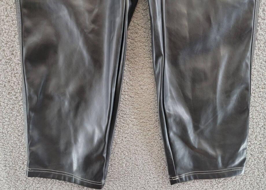 Blanknyc Faux Leather Cropped Pants Women's 27 City Bound Zip Fly Button Closure