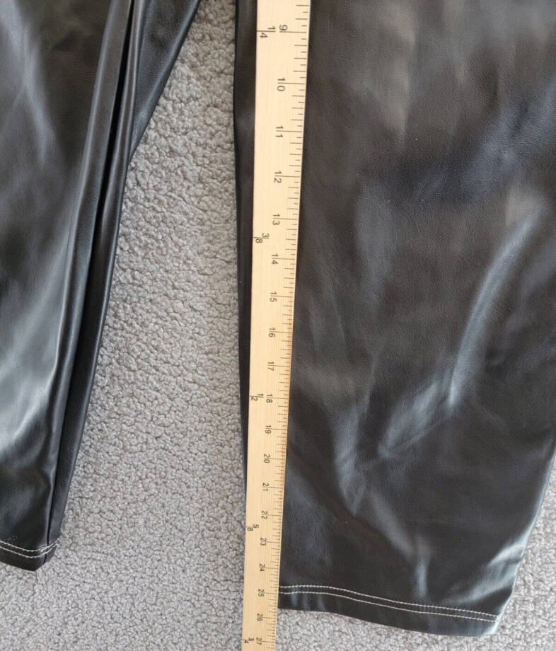 Blanknyc Faux Leather Cropped Pants Women's 27 City Bound Zip Fly Button Closure