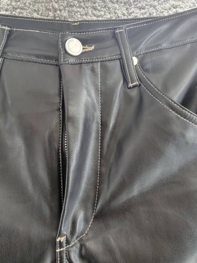 Blanknyc Faux Leather Cropped Pants Women's 27 City Bound Zip Fly Button Closure