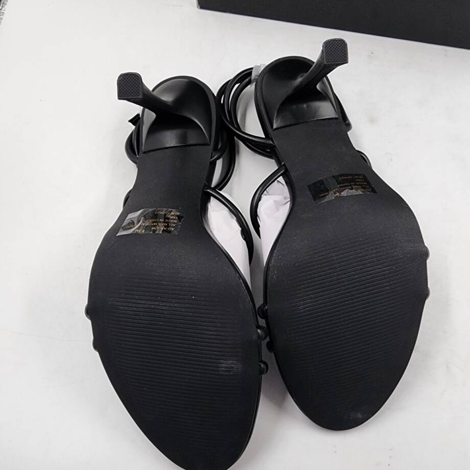 AQUA Arlow Ankle Strap High Heel Sandals Women's 9.5 Black Buckle Strap Closure