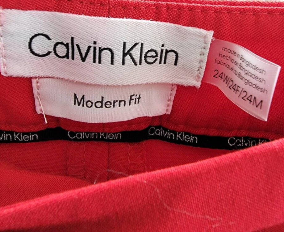 Calvin Klein Plus Size Mid-Rise Straight-Leg Pants Women's 24W Red Zip Closure~