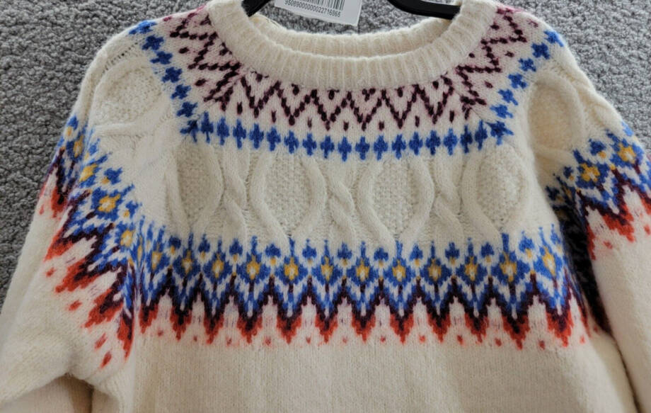 AQUA Fair Isle Sweater Women's M Cream Multi Crew Neck Long Sleeve Pullover